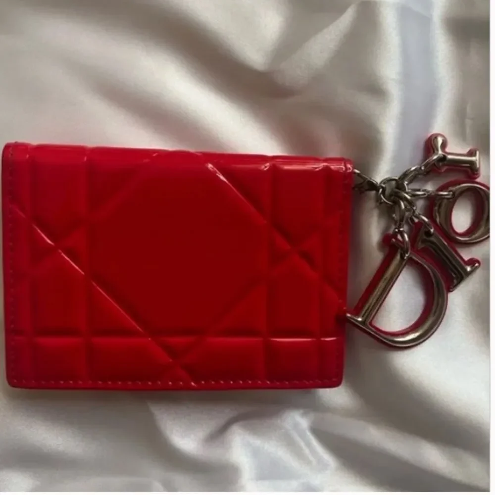 🌟2-pc Christian Dior🌟 Lady Dior Cannage Calfskin RED Card Holder &BagKey Charm